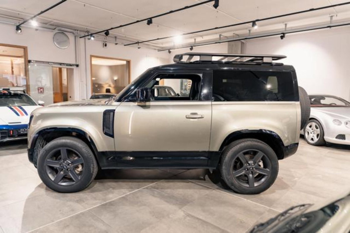 Land Rover Defender 90 3.0d i6 mhev X-Dynamic SE awd 250cv auto (3)