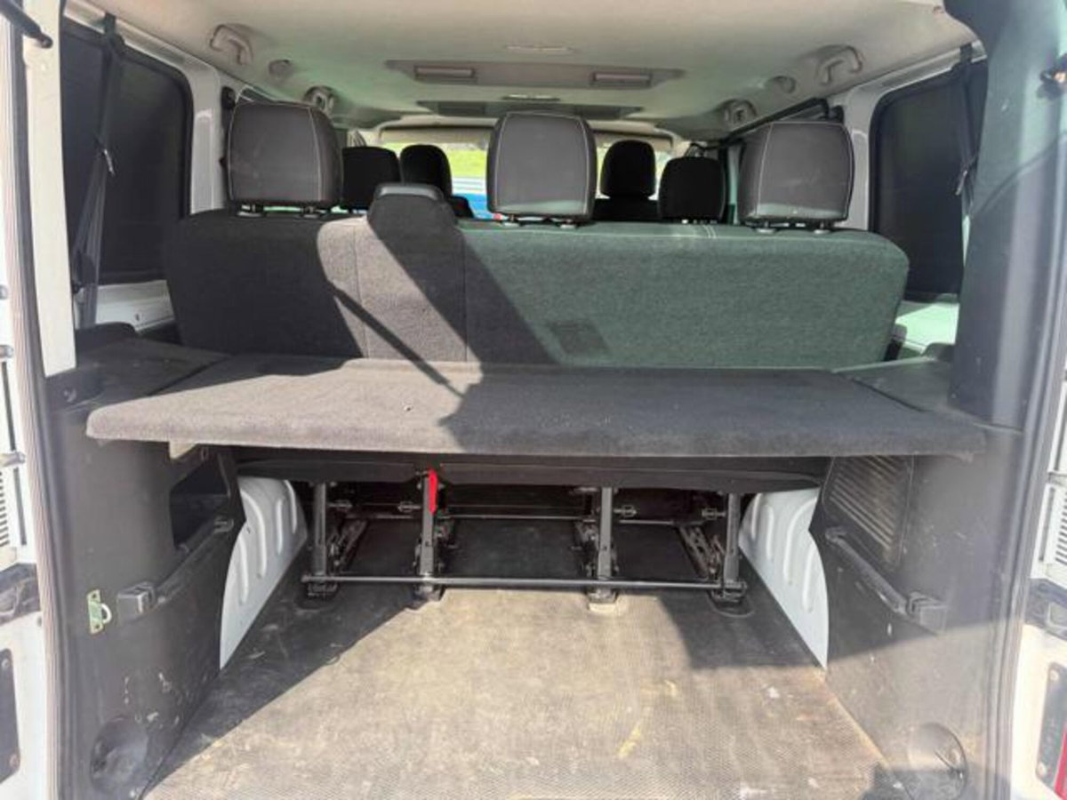 Renault Trafic Furgone T27 1.6 dCi 145CV S&S PC-TN Intens (14)