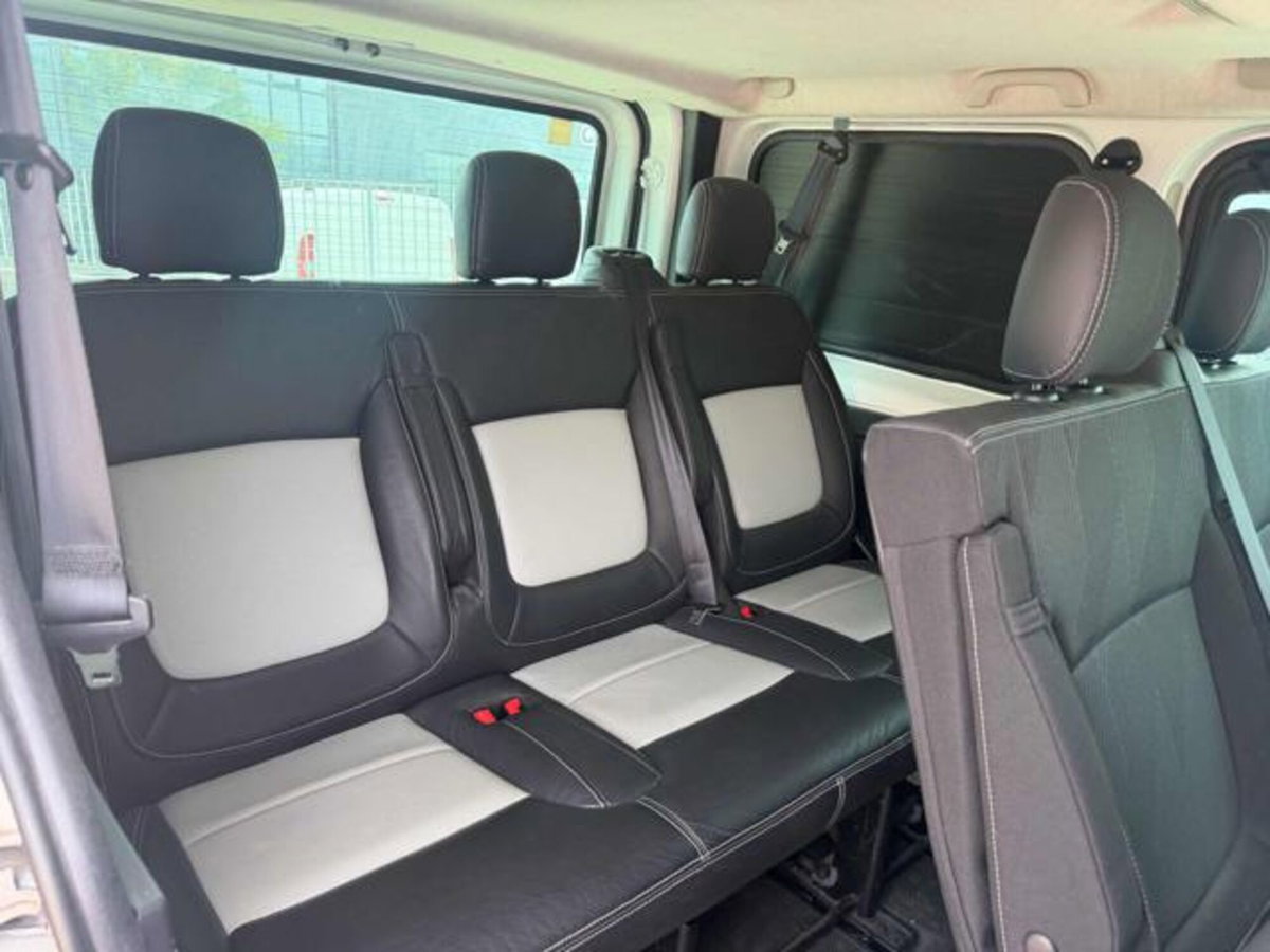 Renault Trafic Furgone T27 1.6 dCi 145CV S&S PC-TN Intens (18)