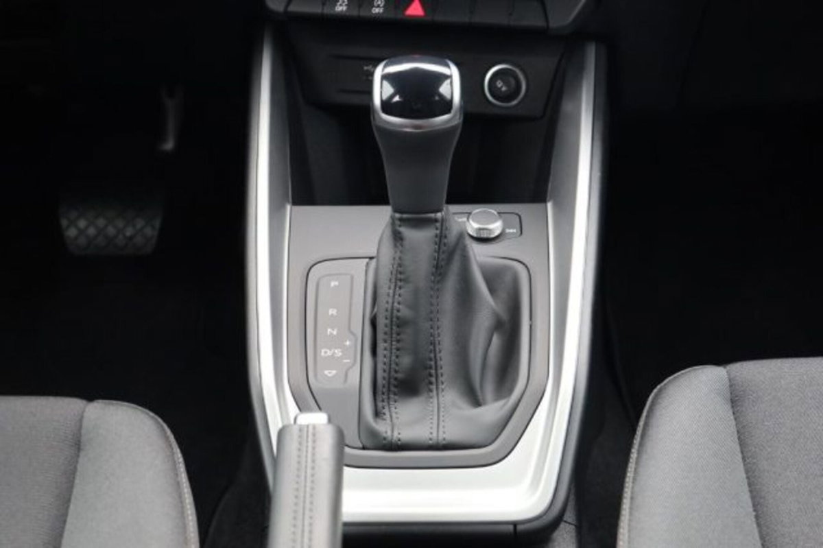 Audi A1 Sportback Sportback 25 1.0 tfsi Business (18)