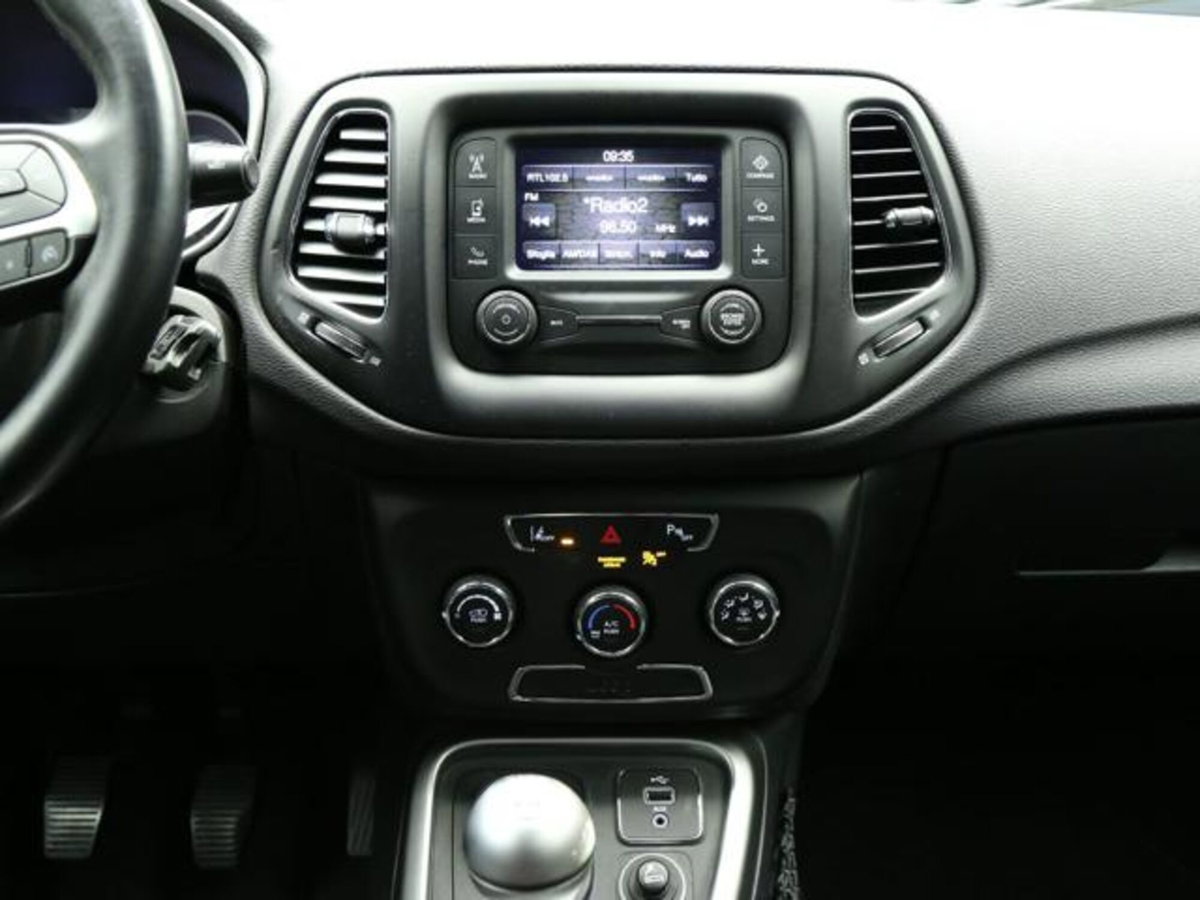 Jeep Compass 2.0 Multijet II 4WD Longitude (13)