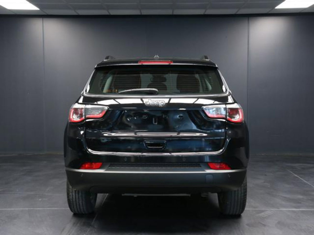 Jeep Compass 2.0 Multijet II 4WD Longitude (4)
