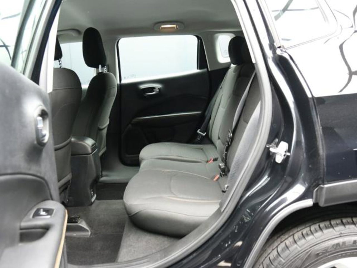 Jeep Compass 2.0 Multijet II 4WD Longitude (8)