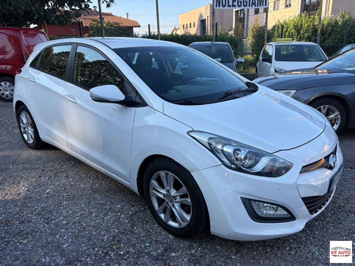 Hyundai i30 1.6 CRDi 5p. Classic (5)