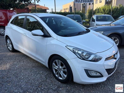 Hyundai i30 1.6 CRDi 5p. Classic (5)