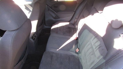 Volkswagen Golf 2.0 TDI 140CV DPF 5p. Highline (10)