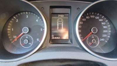 Volkswagen Golf 2.0 TDI 140CV DPF 5p. Highline (14)