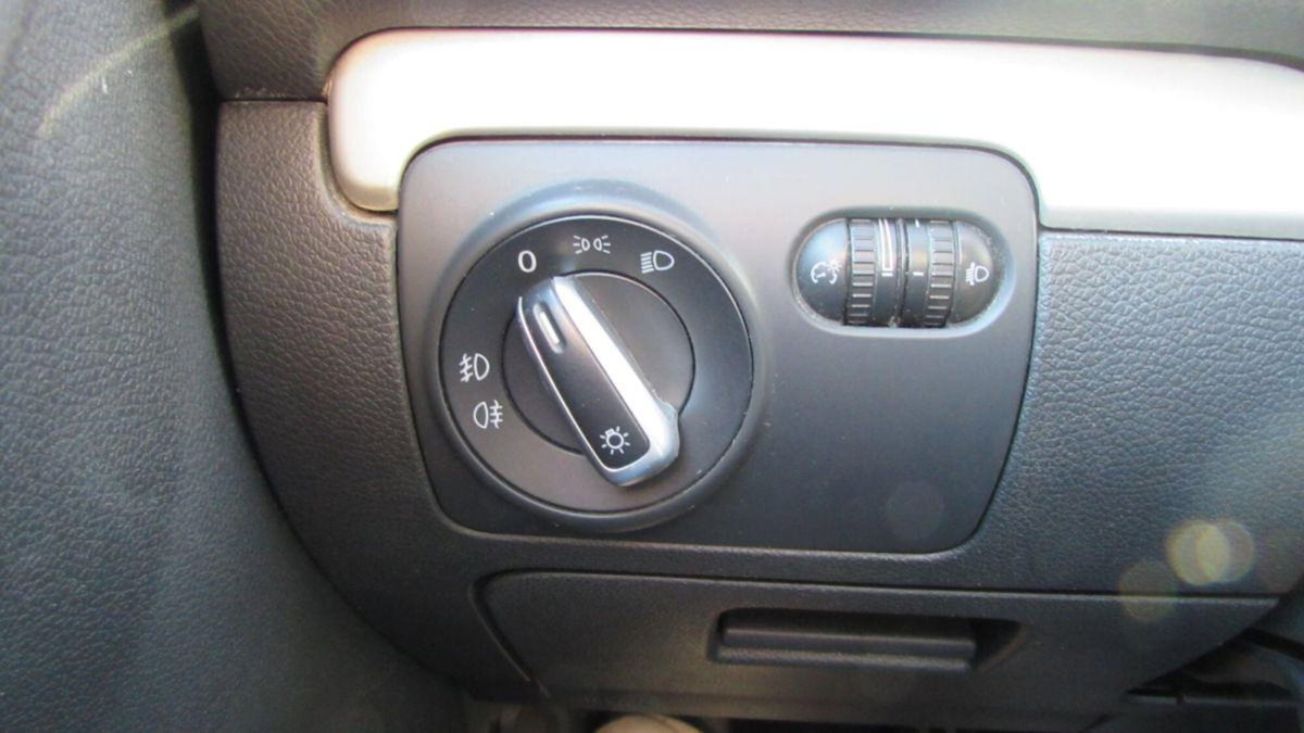 Volkswagen Golf 2.0 TDI 140CV DPF 5p. Highline (15)