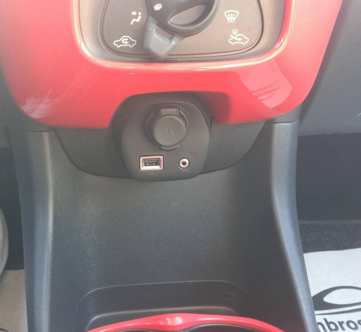 Citroen C1 Airscape C1 Airscape VTi 72 5 porte Shine (14)