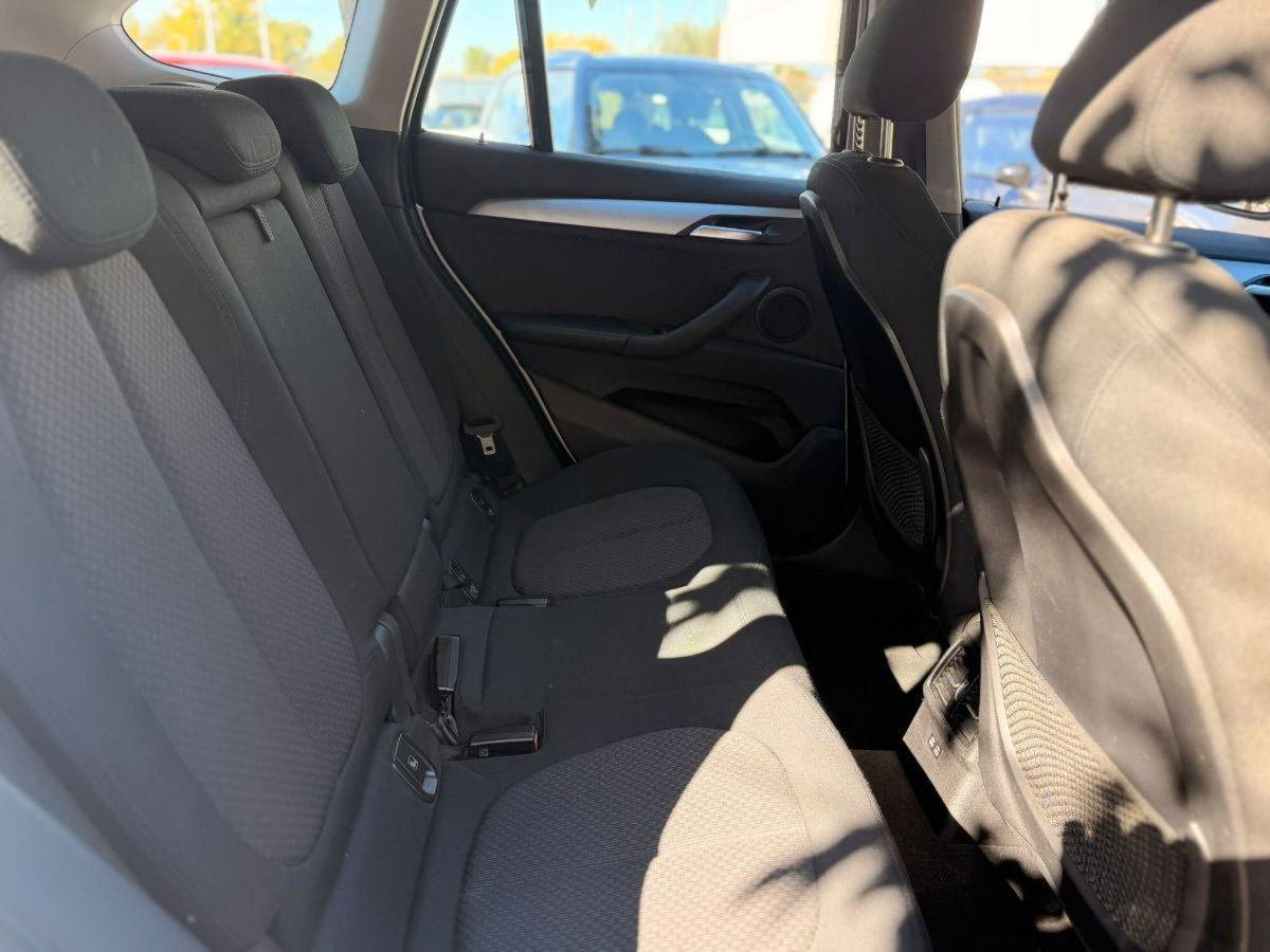 BMW X1 sDrive18d Business (18)