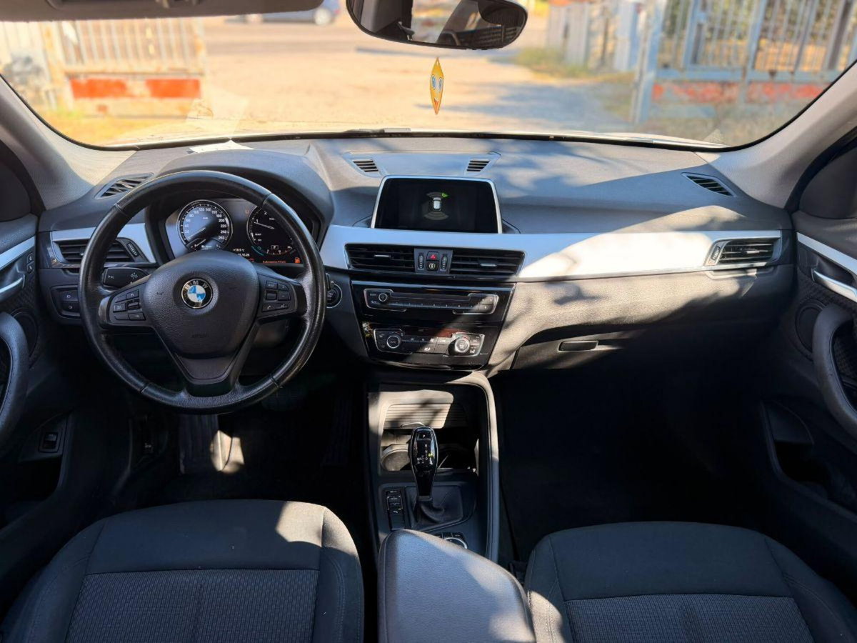 BMW X1 sDrive18d Business (9)