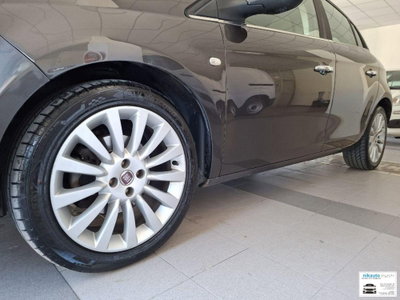 Fiat Bravo 1.9 MJT 120 CV Emotion (8)