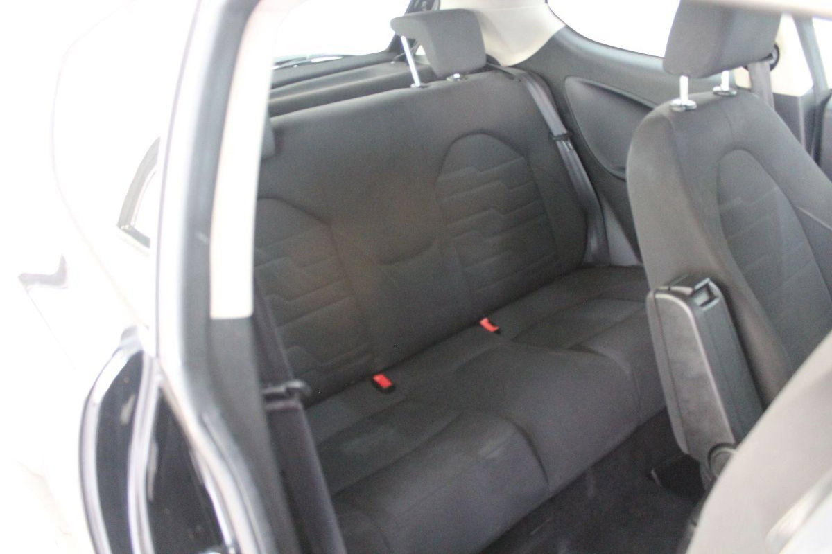 Alfa Romeo MiTo 1.3 JTDm 85 CV S&S Distinctive (13)