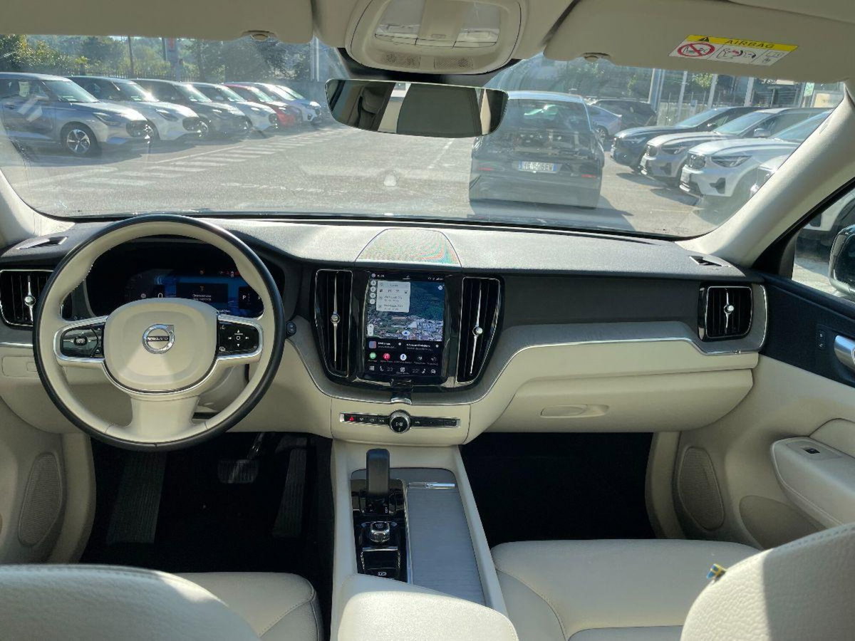 Volvo XC60 B4 automatico Core (10)