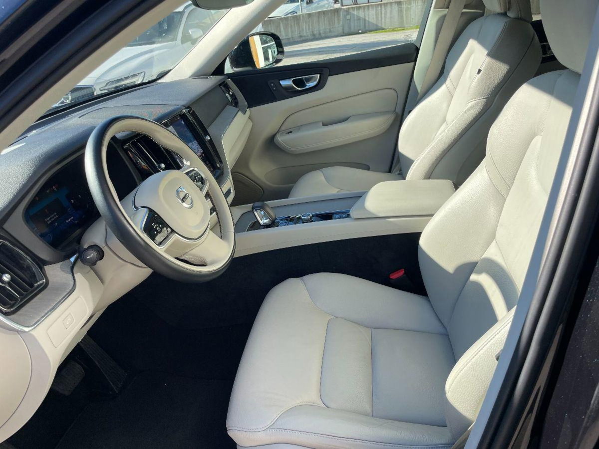 Volvo XC60 B4 automatico Core (11)