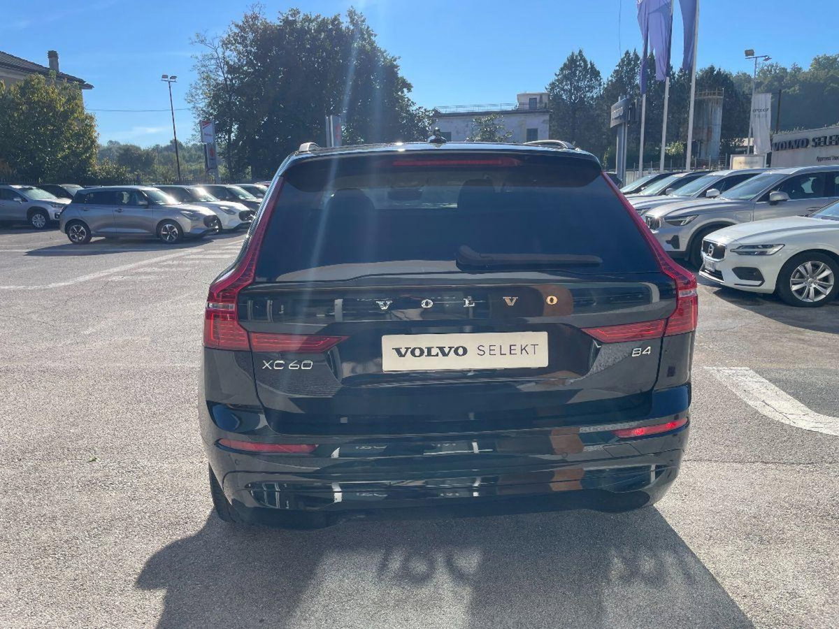 Volvo XC60 B4 automatico Core (6)