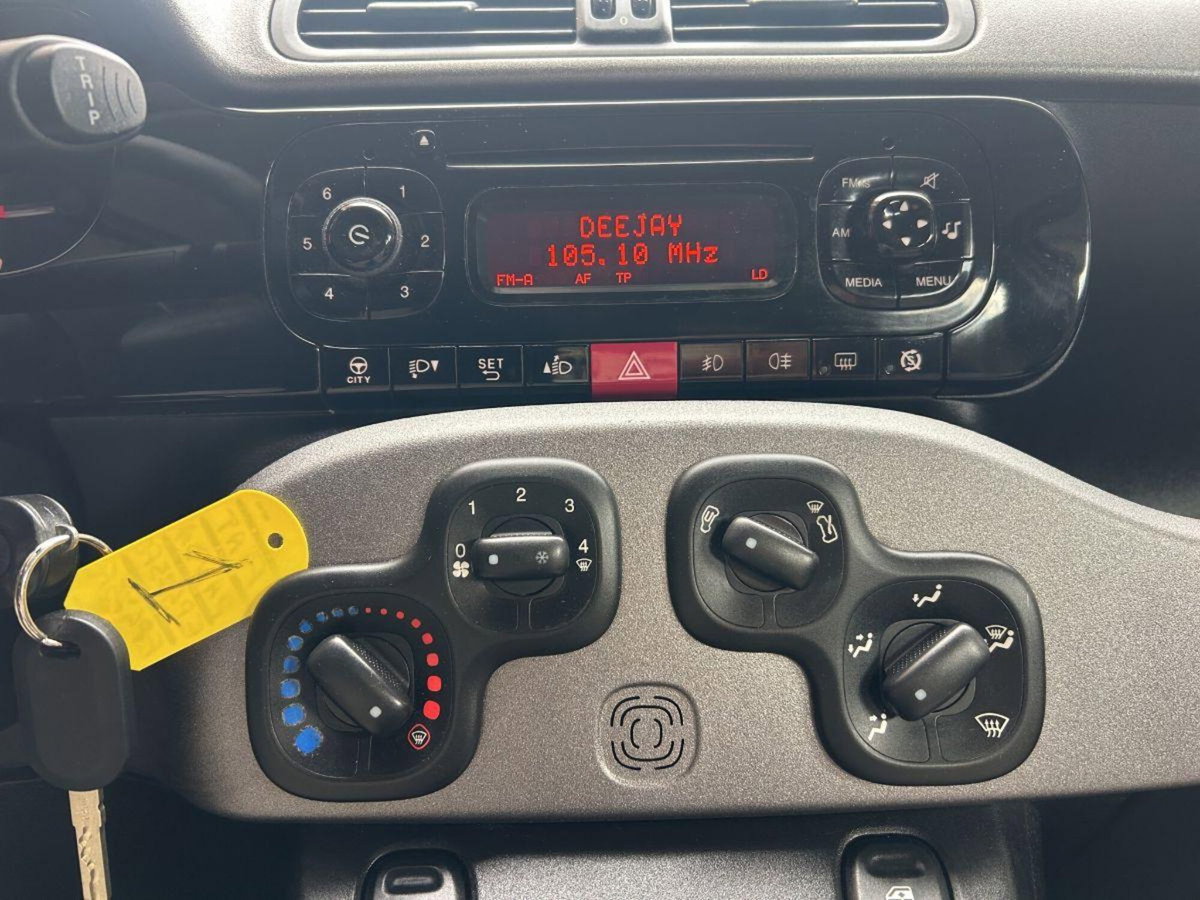 Fiat Panda 1.3 MJT S&S Lounge (14)