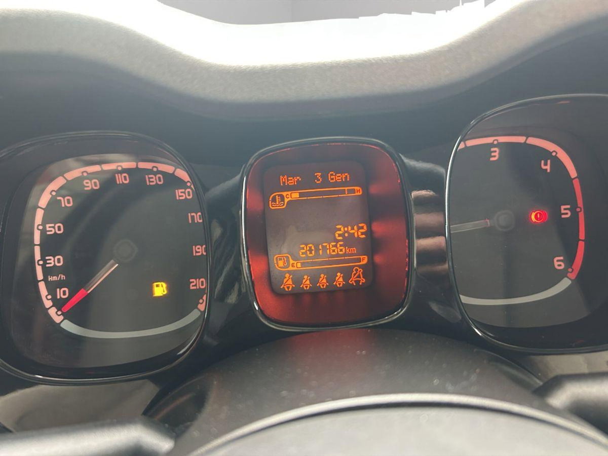 Fiat Panda 1.3 MJT S&S Lounge (17)