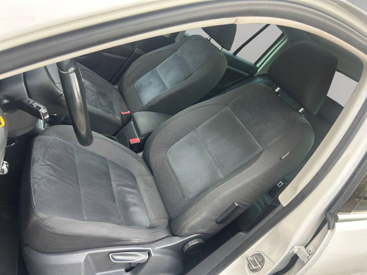 Volkswagen Tiguan 2.0 TDI 140 CV Sport & Style BlueMotion Technology (11)