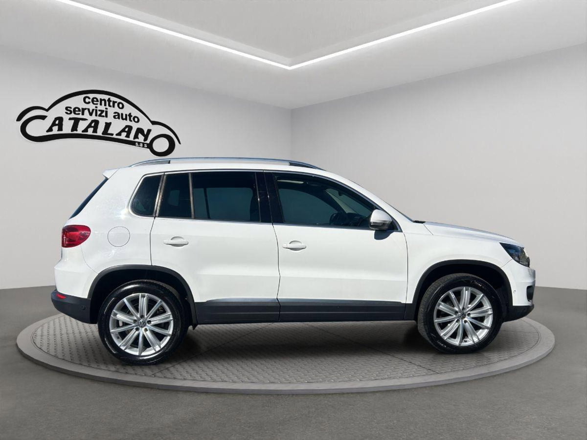 Volkswagen Tiguan 2.0 TDI 140 CV Sport & Style BlueMotion Technology (6)
