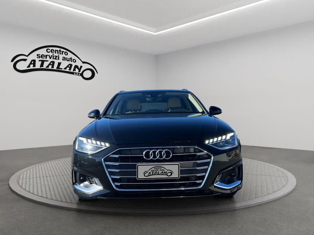 Audi A4 Avant 30 TDI/136 CV S tronic S line edition (8)