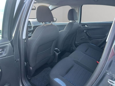 Peugeot 208 HDi 68 CV 5 porte Allure (12)