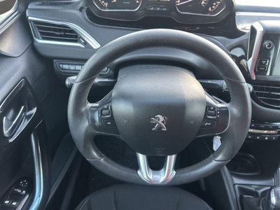 Peugeot 208 HDi 68 CV 5 porte Allure (16)