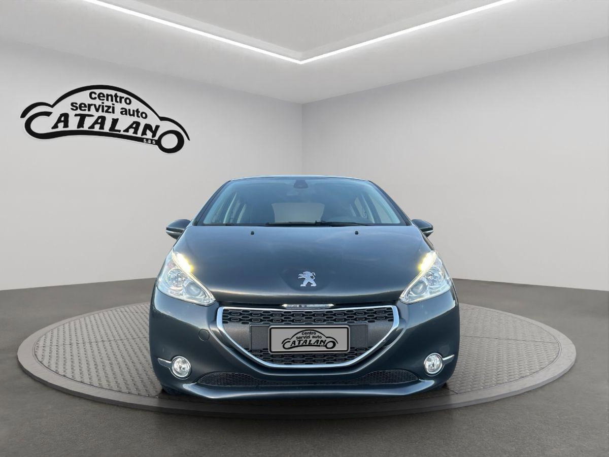 Peugeot 208 HDi 68 CV 5 porte Allure (8)