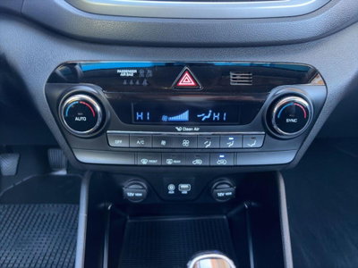 Hyundai Tucson 1.7 CRDi XPossible (16)