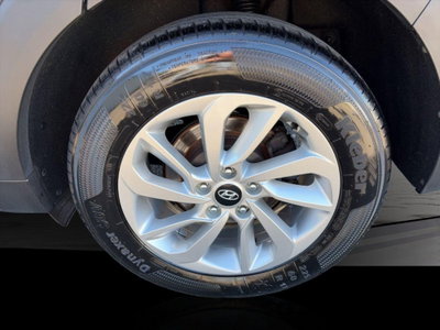 Hyundai Tucson 1.7 CRDi XPossible (9)