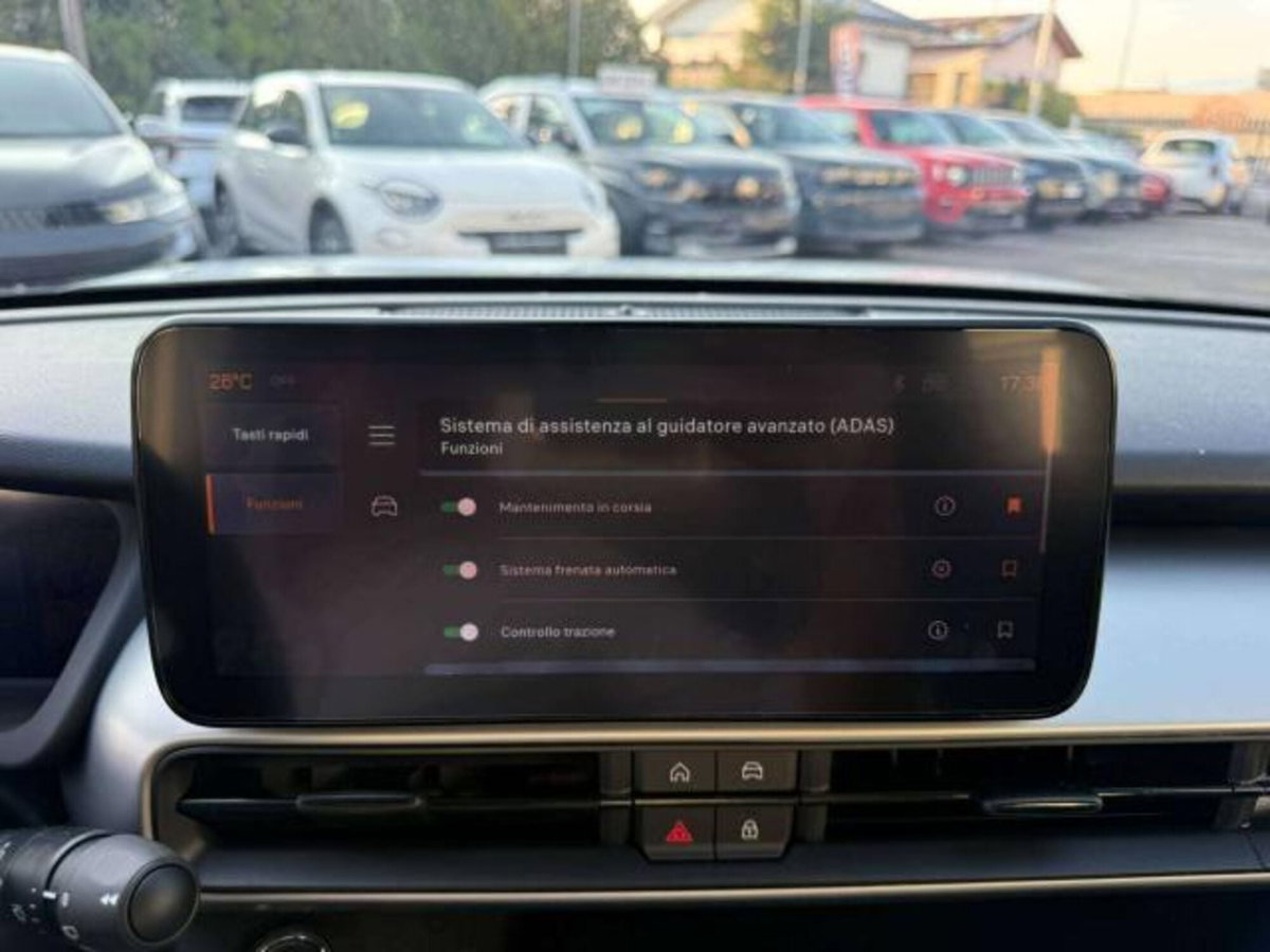 Jeep Avenger 1.2 turbo e-hybrid mhev Altitude fwd 110cv edct6 (10)
