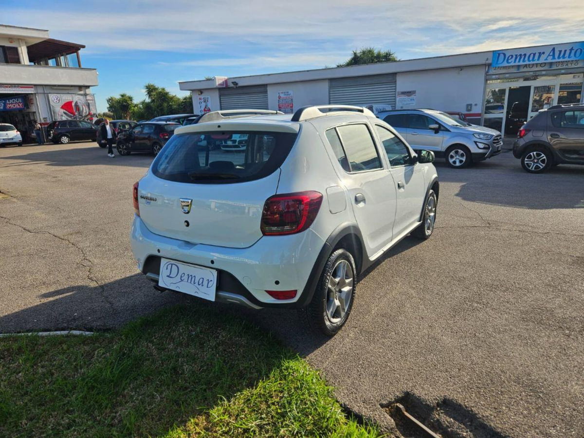 Dacia Sandero Stepway 0.9 TCe 90 CV Comfort (7)
