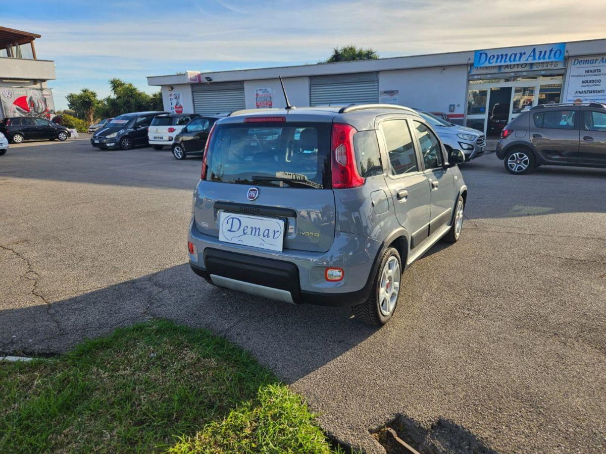 Fiat Panda 1.0 FireFly S&S Hybrid City Cross (6)