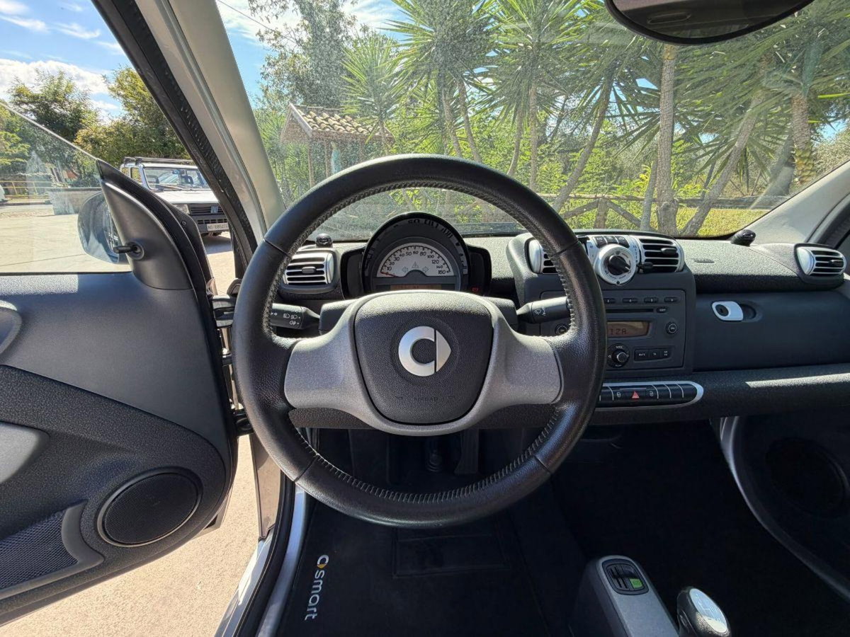 smart Fortwo 1000 52 kW MHD coupé passion (10)