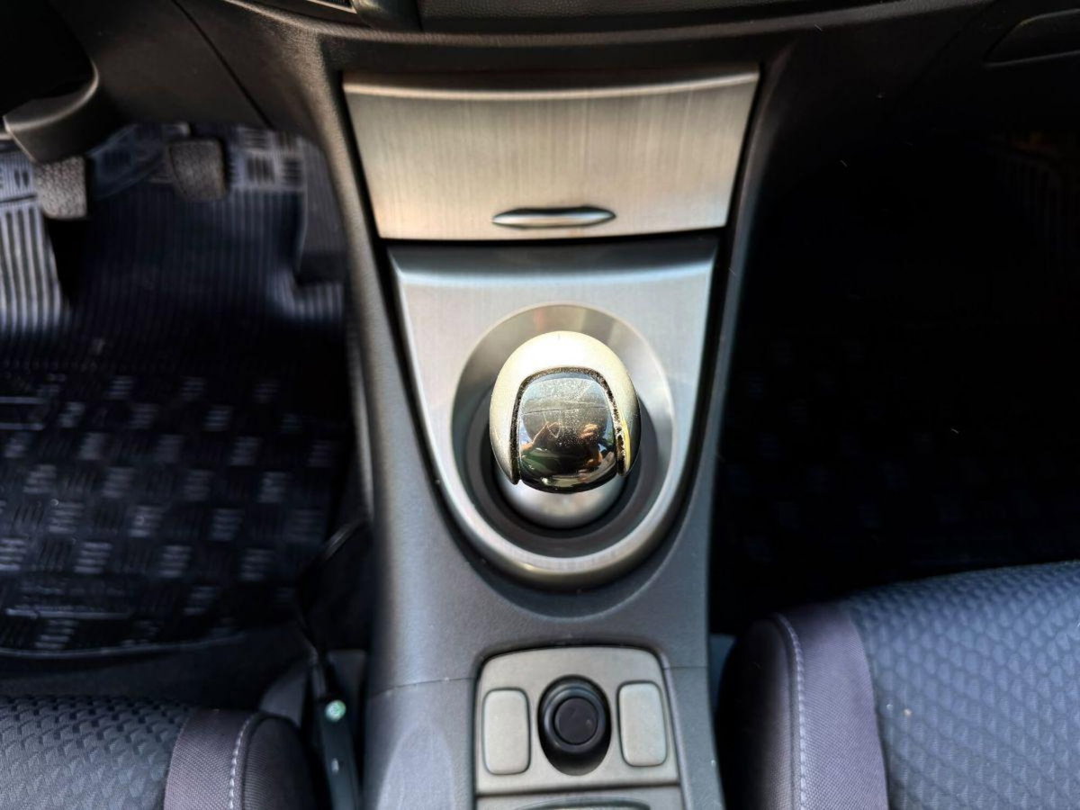 Honda Civic 1.4 i-VTEC 5p. Elegance (15)