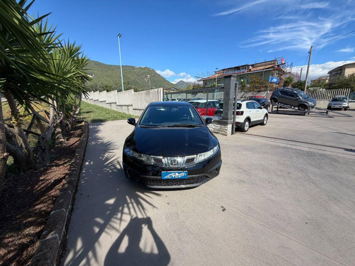 Honda Civic 1.4 i-VTEC 5p. Elegance (3)