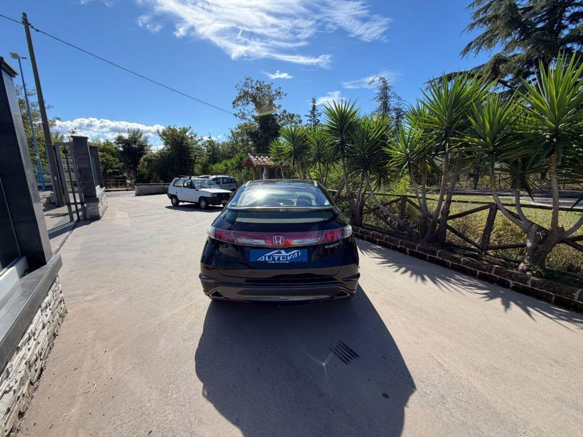 Honda Civic 1.4 i-VTEC 5p. Elegance (5)