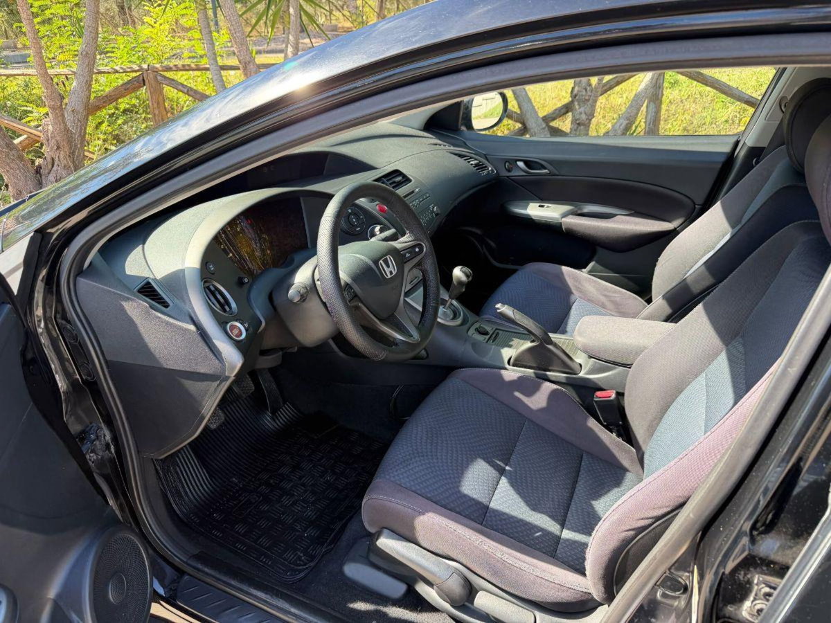 Honda Civic 1.4 i-VTEC 5p. Elegance (7)
