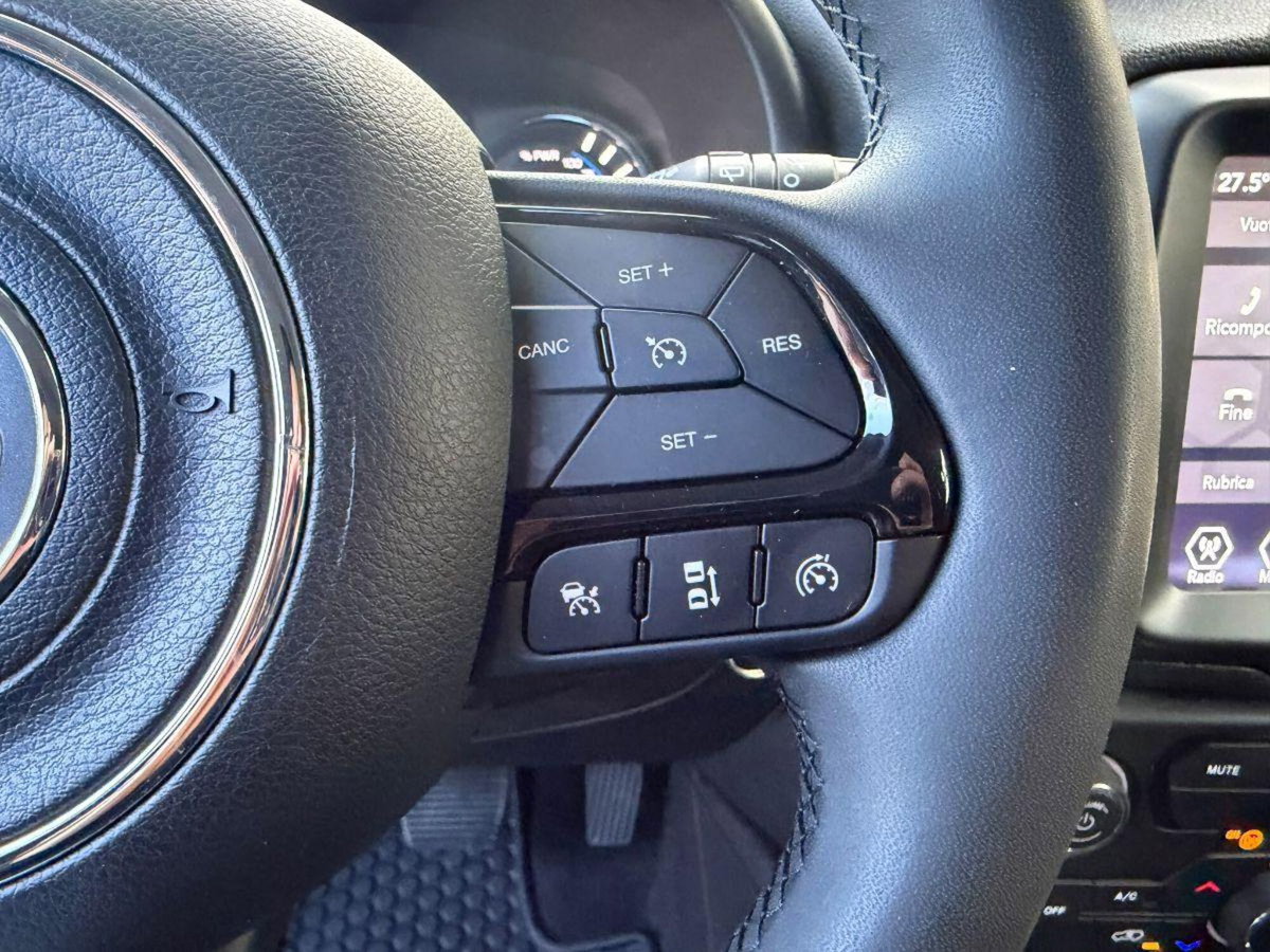 Jeep Renegade 1.3 T4 240CV PHEV 4xe AT6 S (13)
