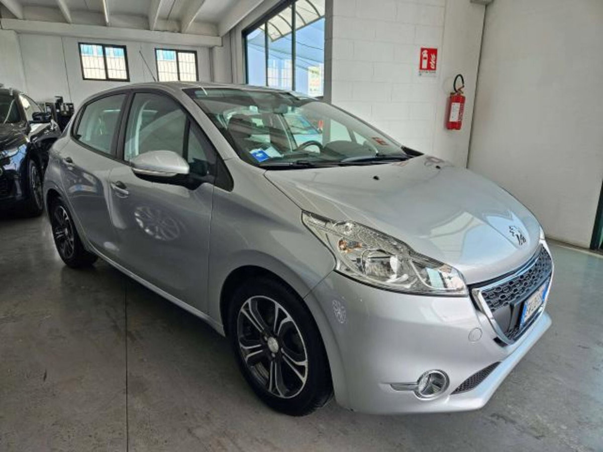 Peugeot 208 82 5 porte Access