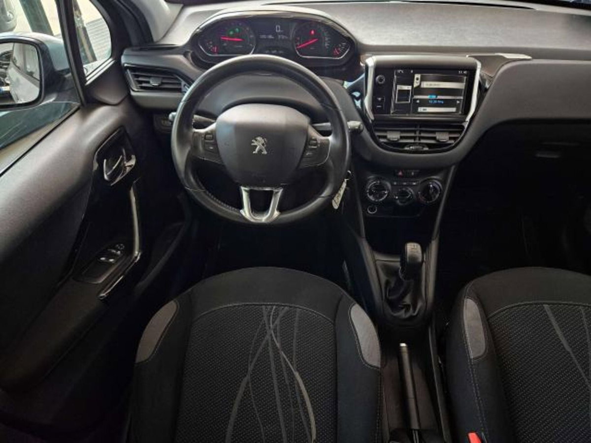 Peugeot 208 82 5 porte Access (11)