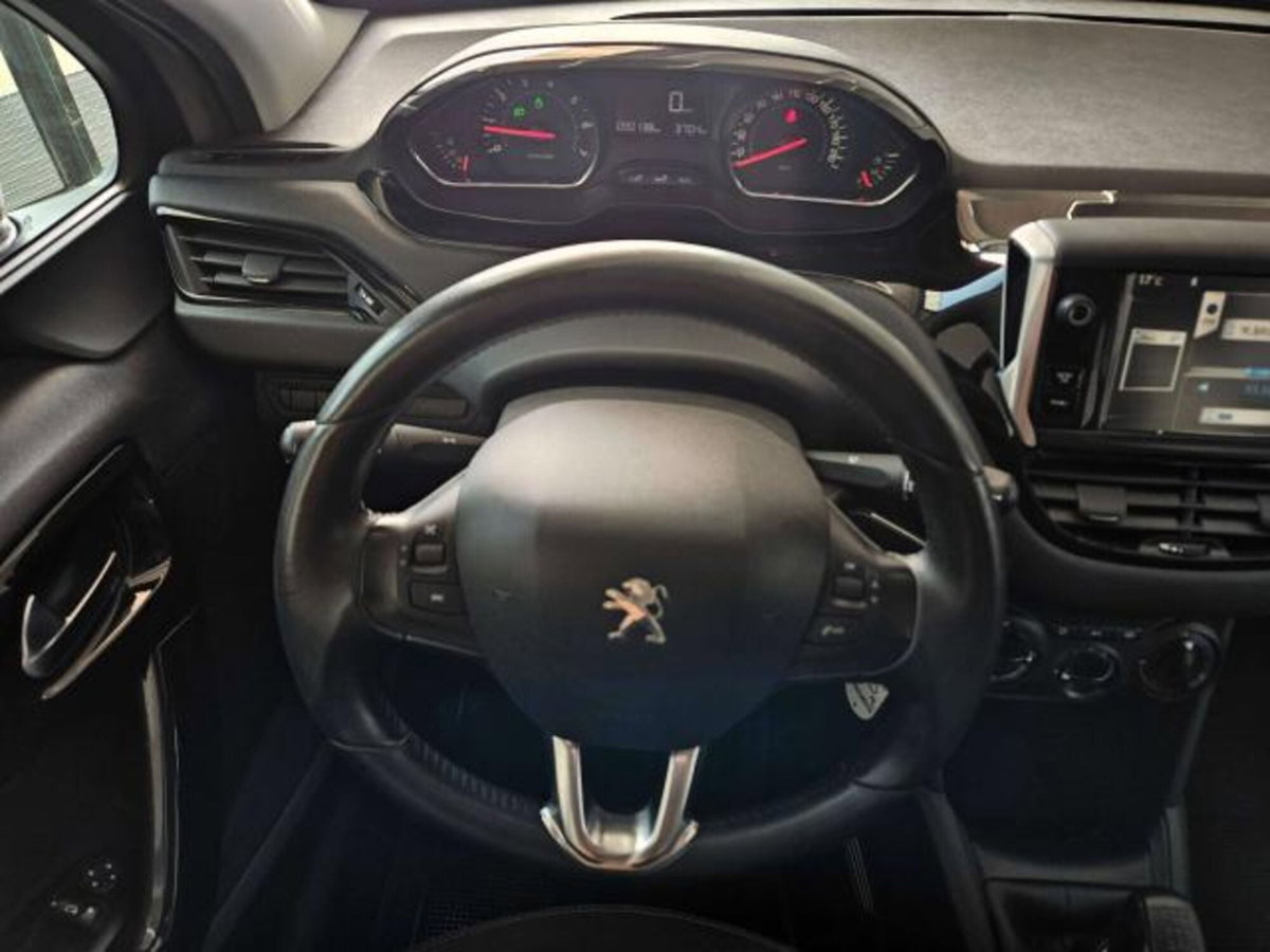 Peugeot 208 82 5 porte Access (13)