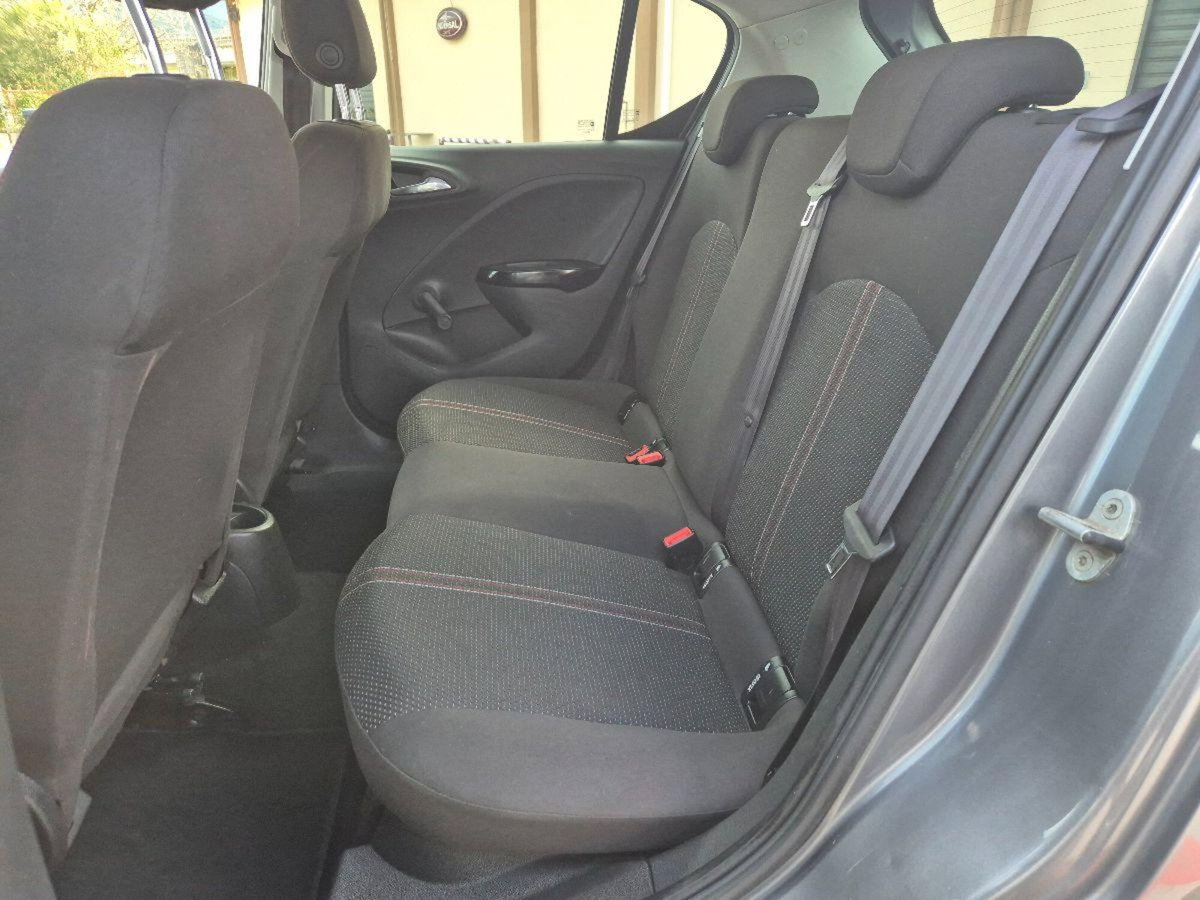 Opel Corsa 1.4 5 porte b-Color (10)