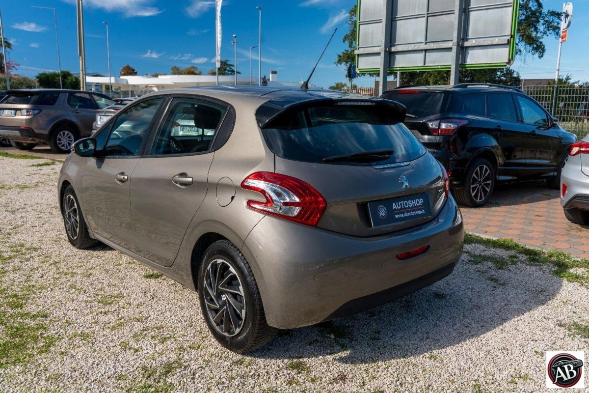 Peugeot 208 HDi 68 CV 5 porte Active (8)