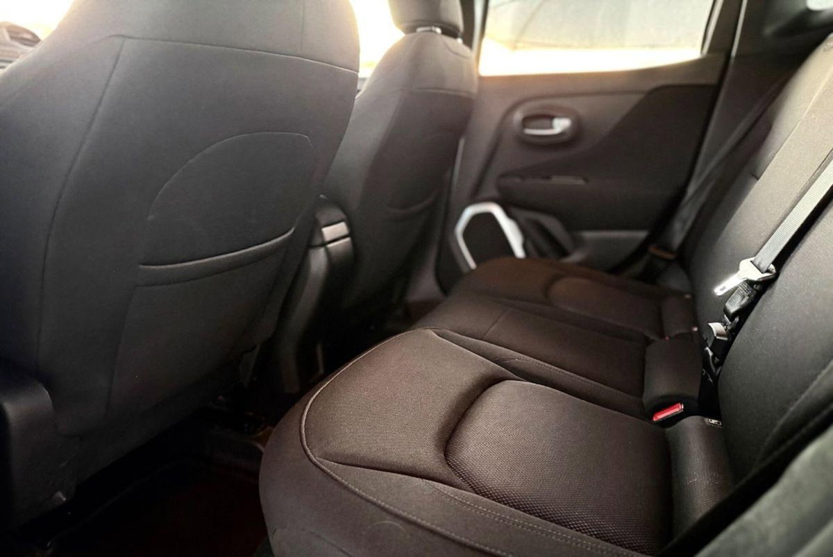Jeep Renegade 1.4 MultiAir Longitude (16)