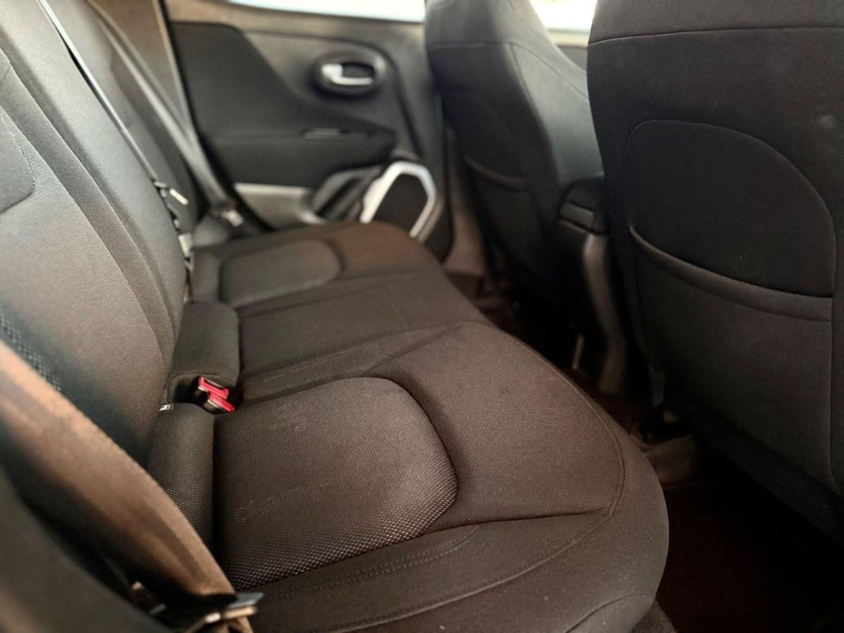 Jeep Renegade 1.4 MultiAir Longitude (20)