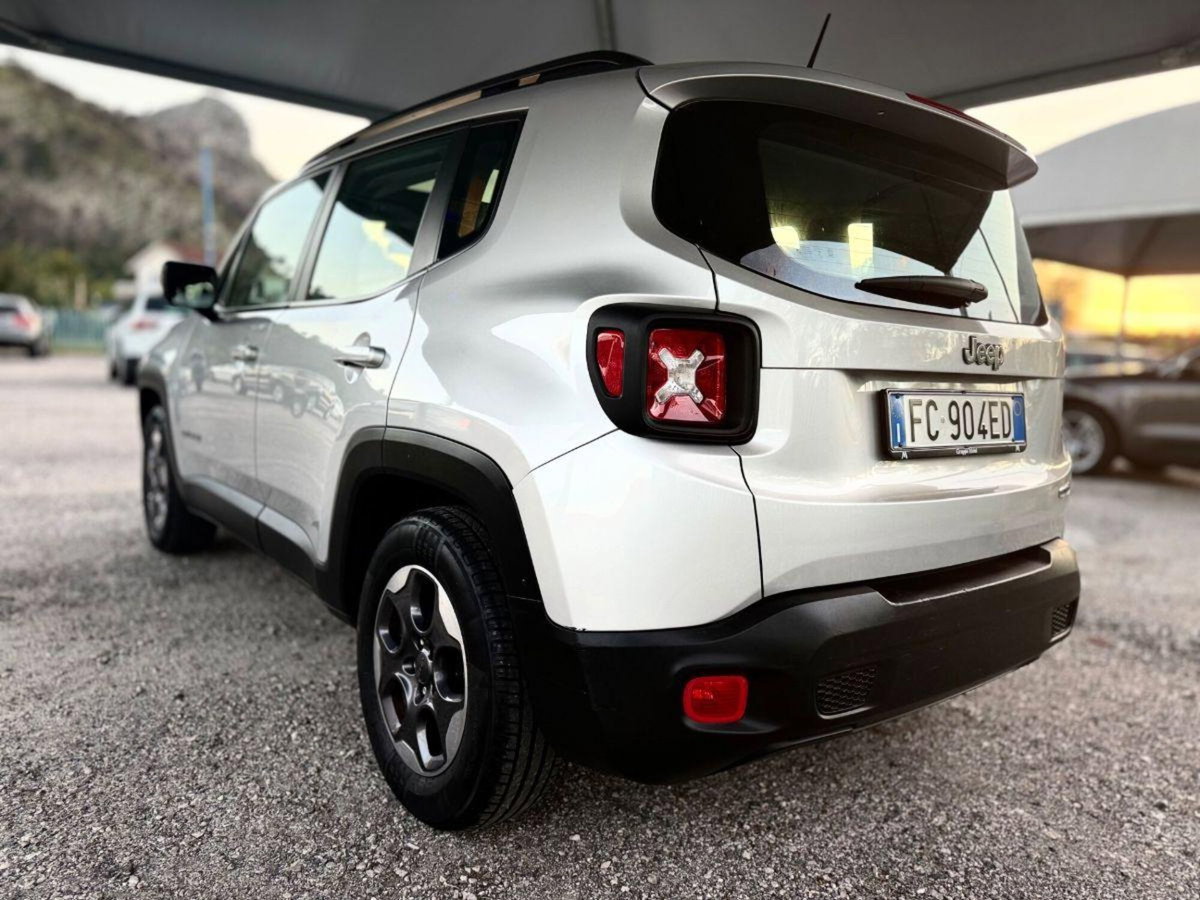 Jeep Renegade 1.4 MultiAir Longitude (8)