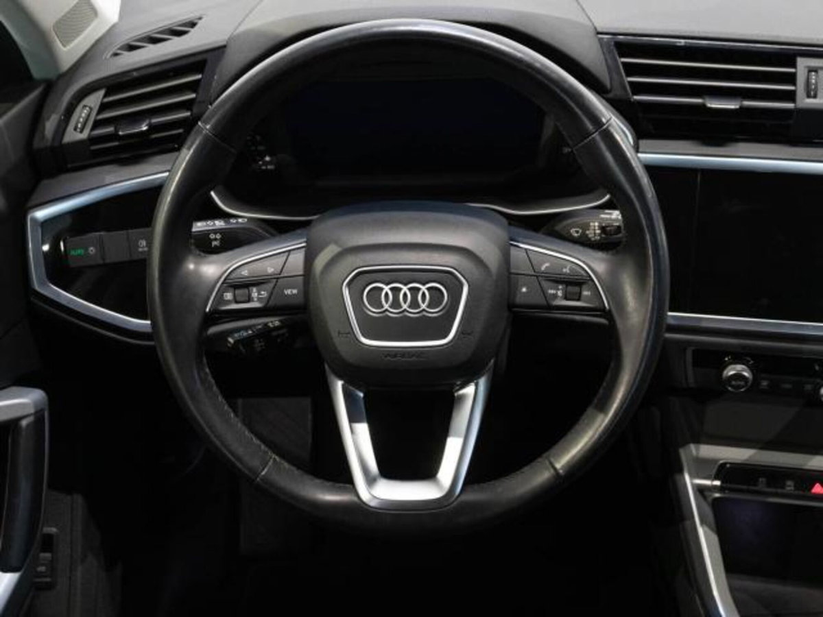 Audi Q3 35 TDI Business (14)