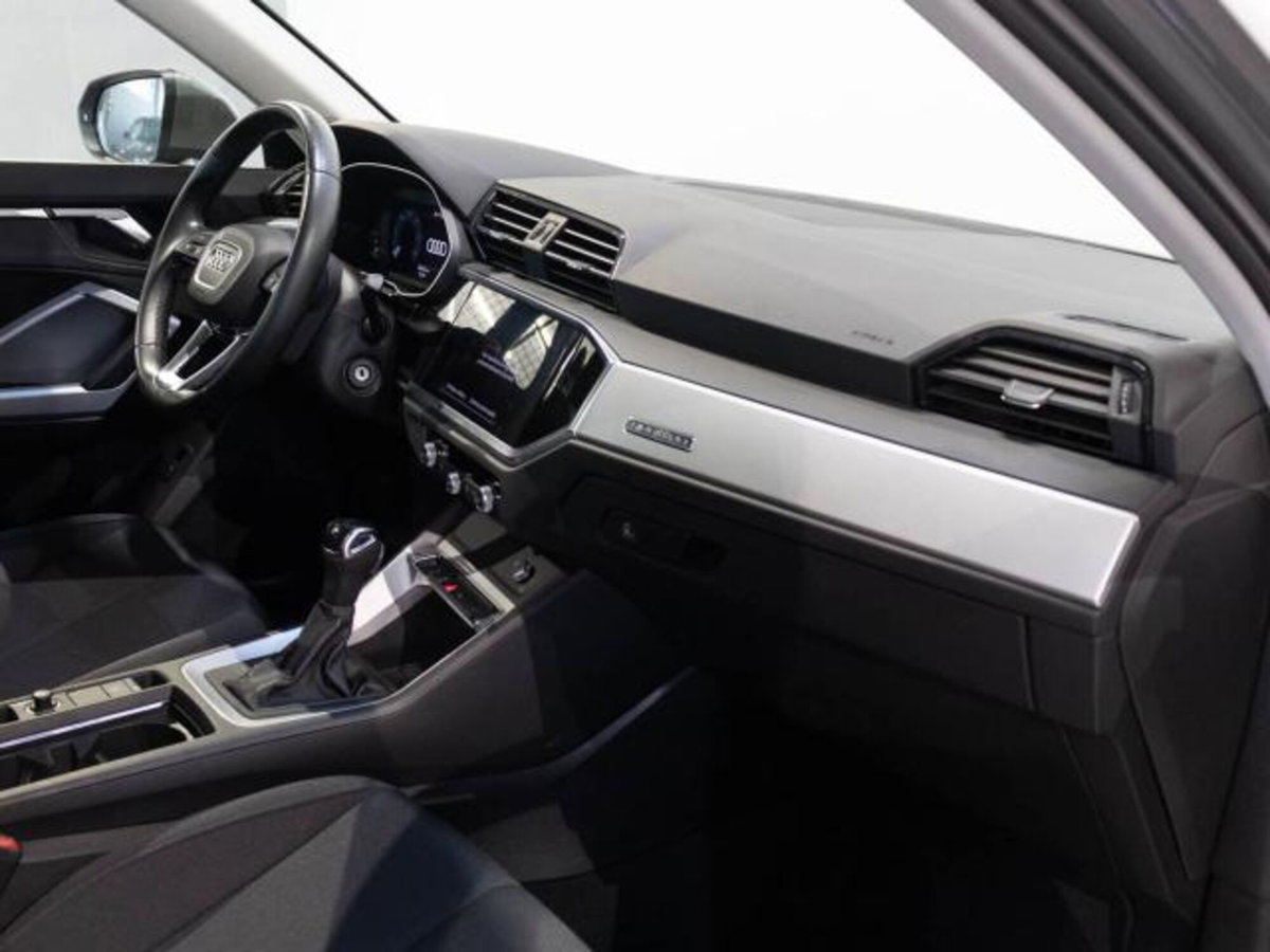 Audi Q3 35 TDI Business (15)