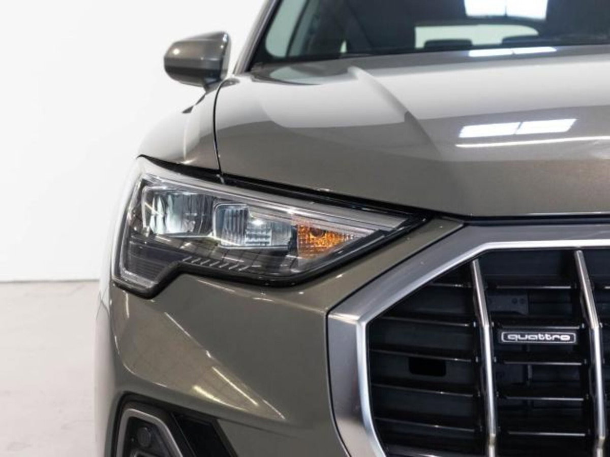 Audi Q3 35 TDI Business (9)